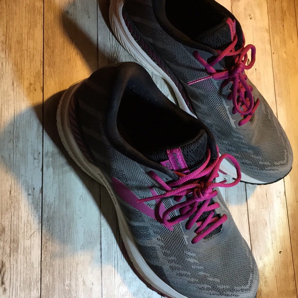Brooks Ravenna shoes 10 woman’s sneakers
